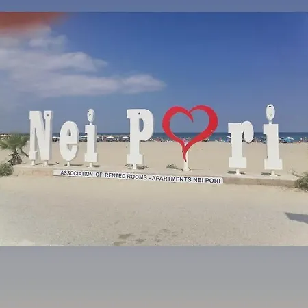 Tommys Apartament Neoi Poroi